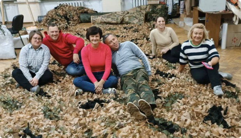 Ukrainian volunteers